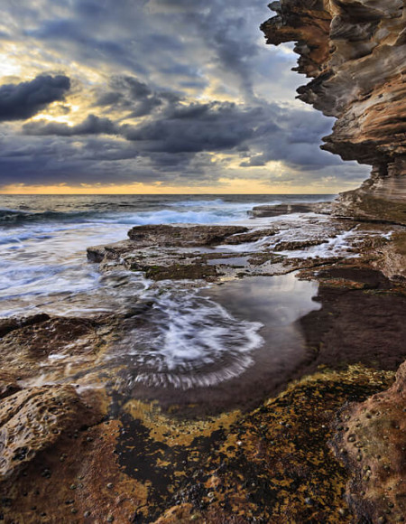 An image of rocks and clouds.